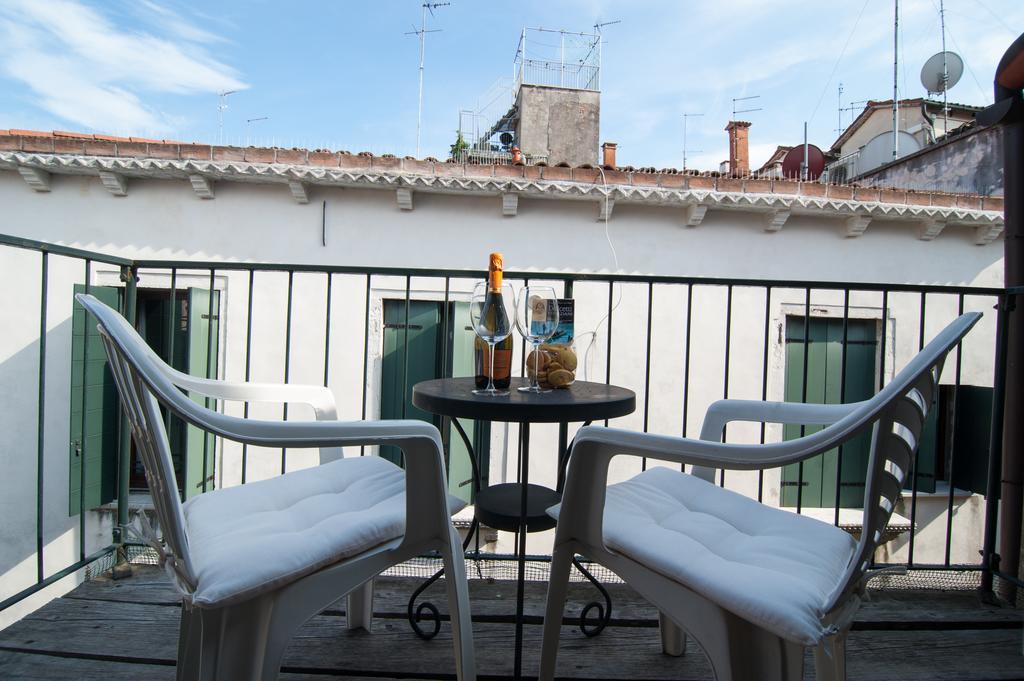 Santa Maria Formosa Appartement Venetië Buitenkant foto