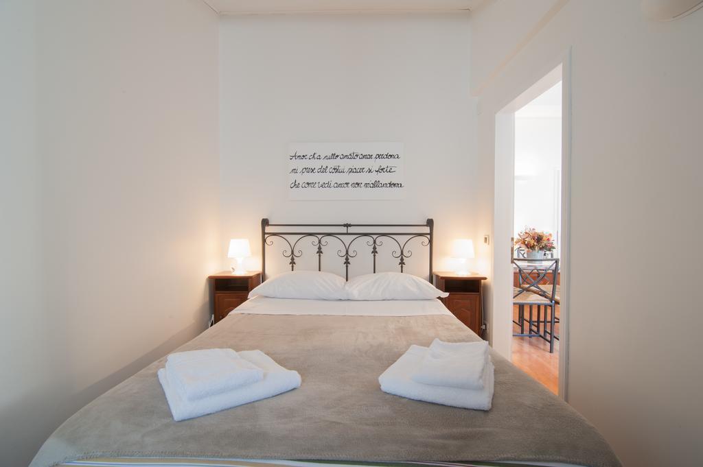 Santa Maria Formosa Appartement Venetië Buitenkant foto