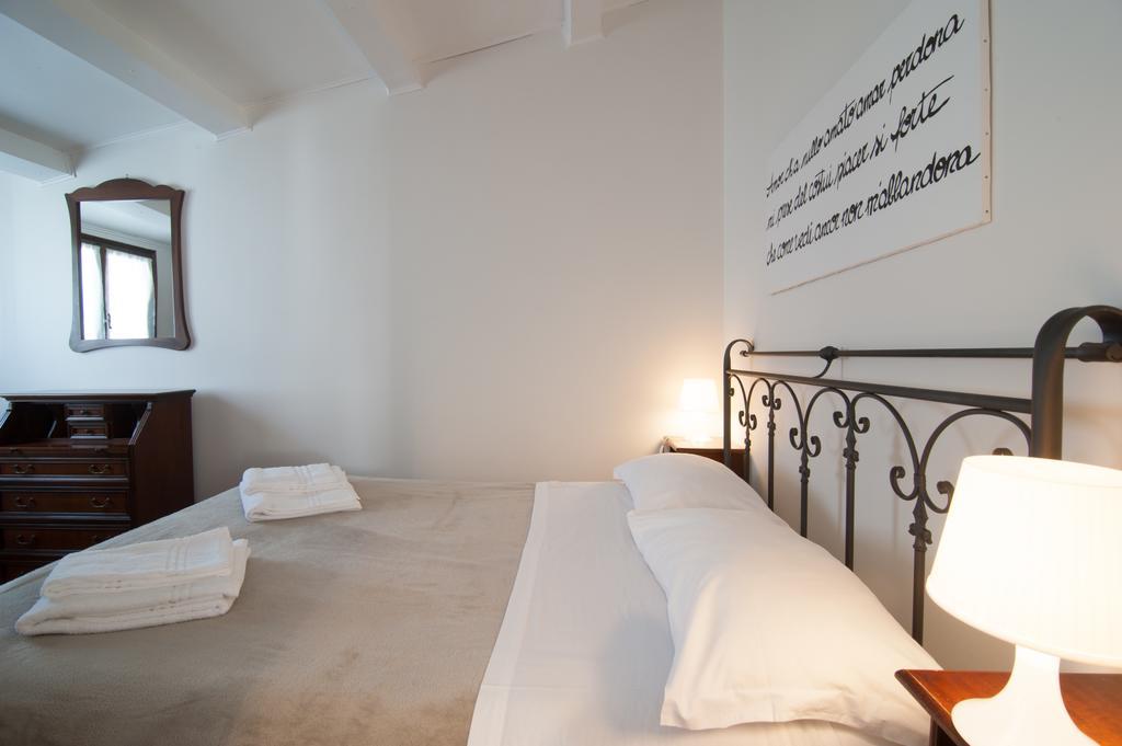 Santa Maria Formosa Appartement Venetië Buitenkant foto